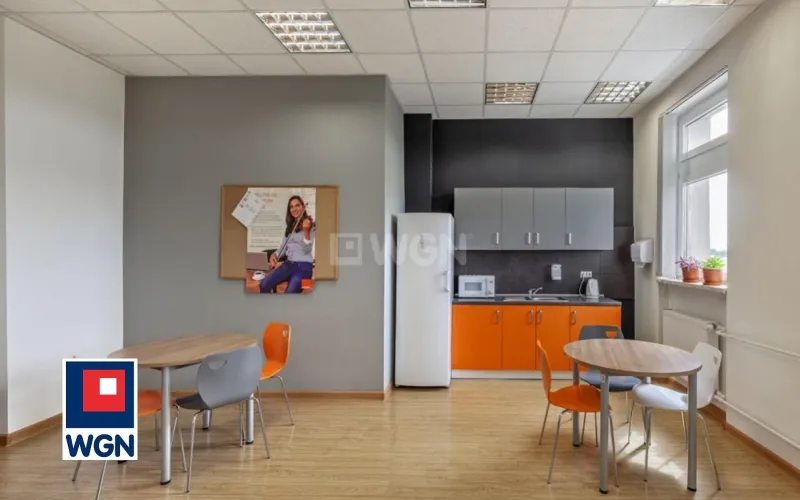 Obiekt biurowy na  sprzedaż Opole - Budynek na największym osiedlu miasta